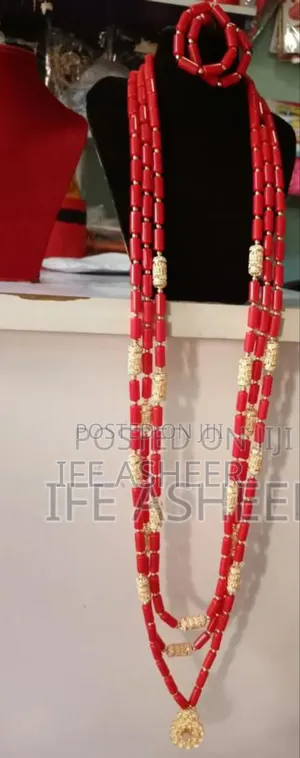Red Navel Length 3 Steps Men Ceremonial Beads With Pendant