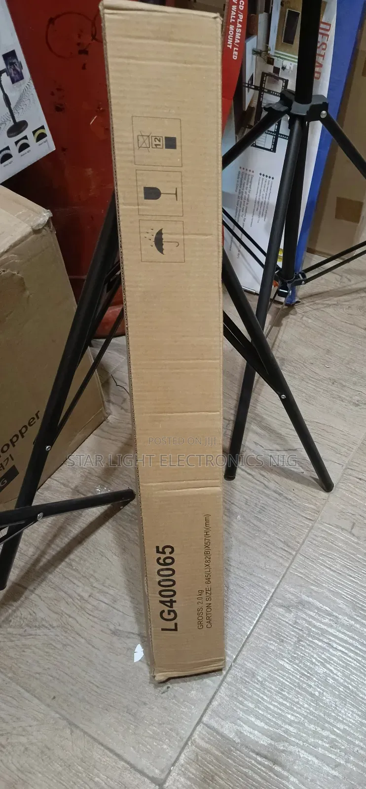 Tv Hanger (Wall Mount) 32-65 Inches