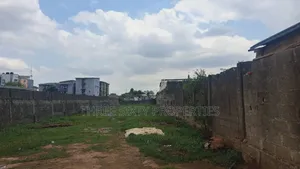 A Rectangle Shape Mixed-Use Land of 1,251sqm