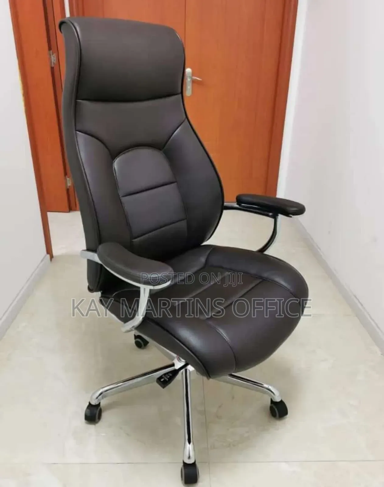 Executive Leather Chair With Different Color.