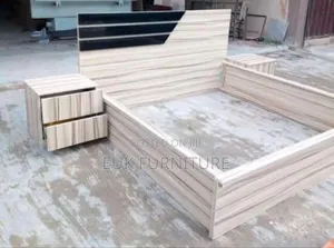 4.5 by 6 Bedframe