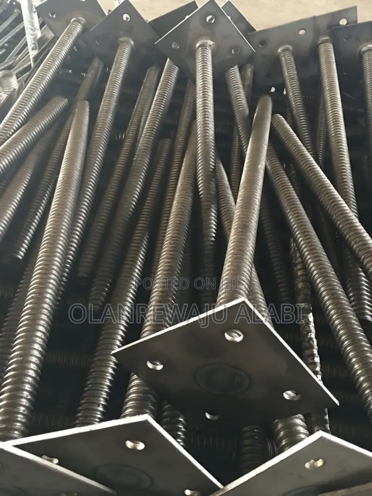 Adjustable Galvanized Screw Jack