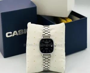 Photo - Ladies Wrist Watch