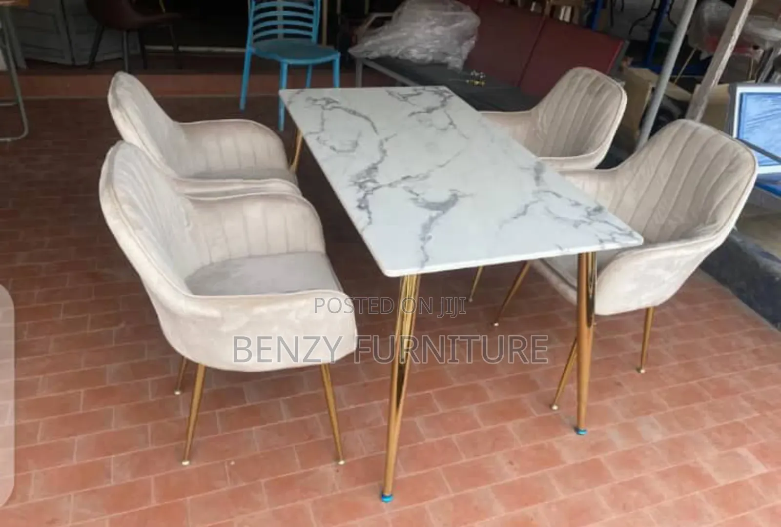 Dinning Table With Four Chairs