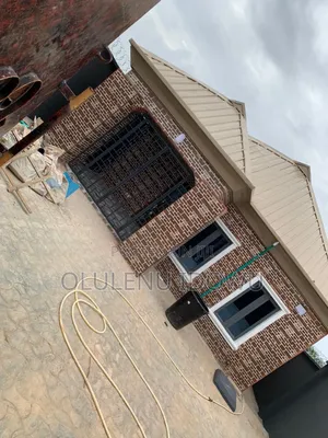 Photo - Furnished 3bdrm Bungalow in Alimosho for sale