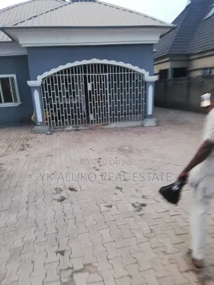 3bdrm Bungalow in Osin Ita Elepa, Ilorin West for sale