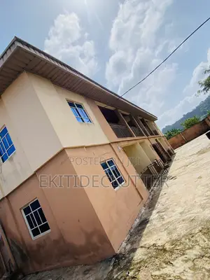 Photo - 6bdrm Mansion in Moferere, Ado Ekiti for sale