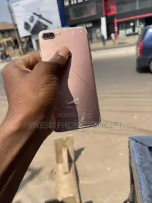 Apple iPhone 7 Plus 32 GB Gold