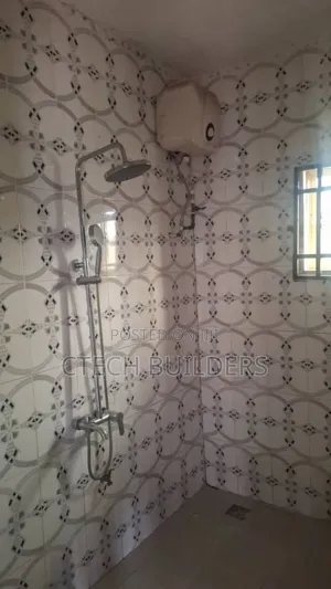 6bdrm Duplex in Benin City for rent