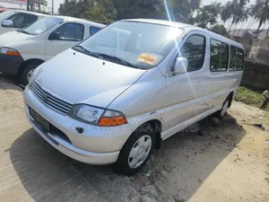 Toyota HiAce 2004 Grey