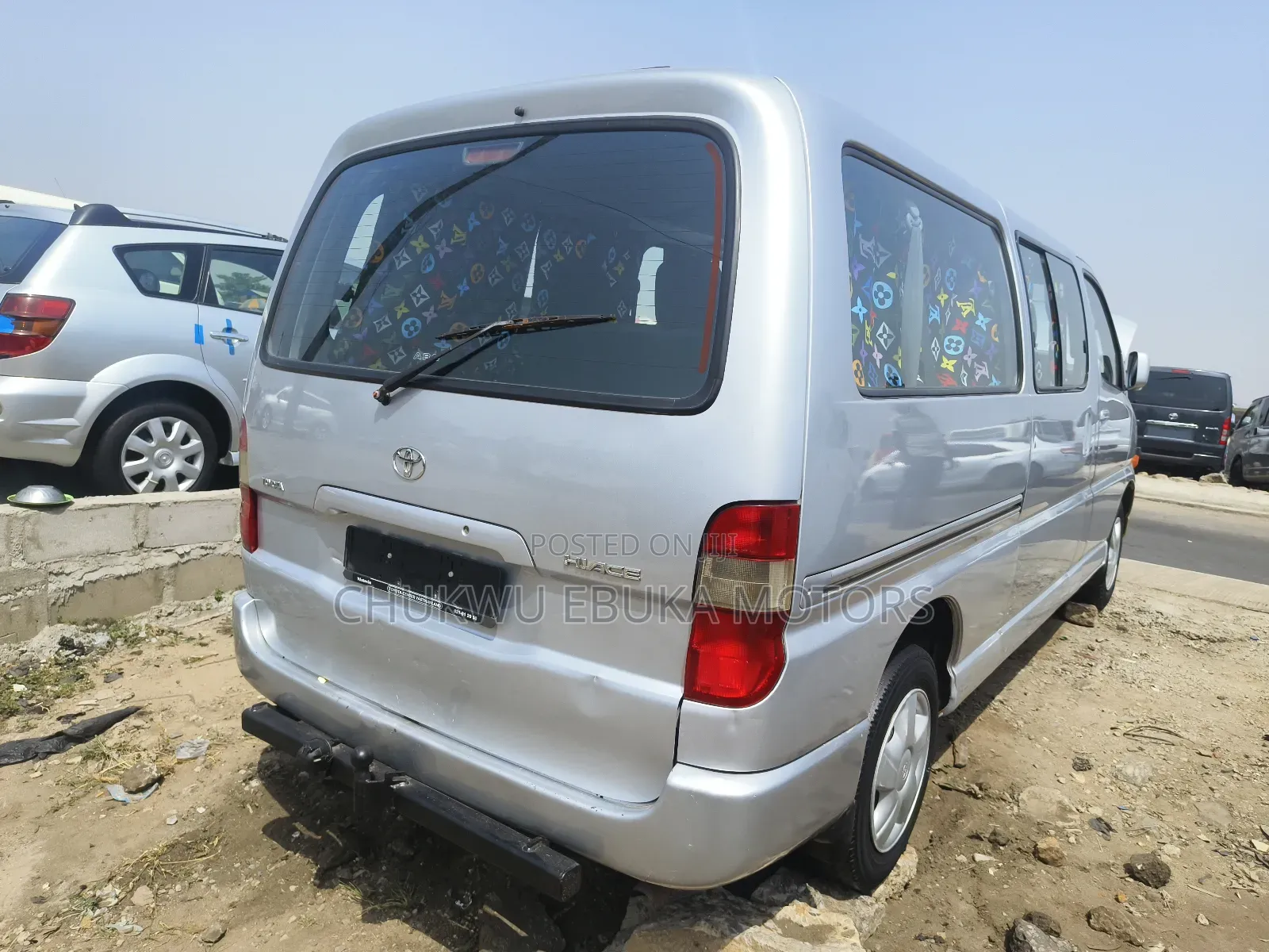 Toyota HiAce 2004 Grey