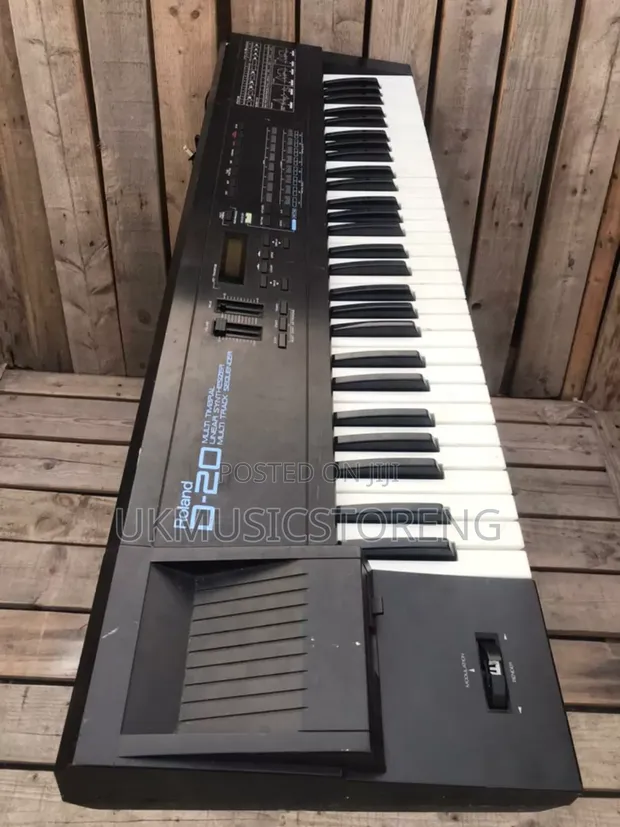 Roland D-20 61-Key Keyboard Multi-Timbral Linear Synthesizer