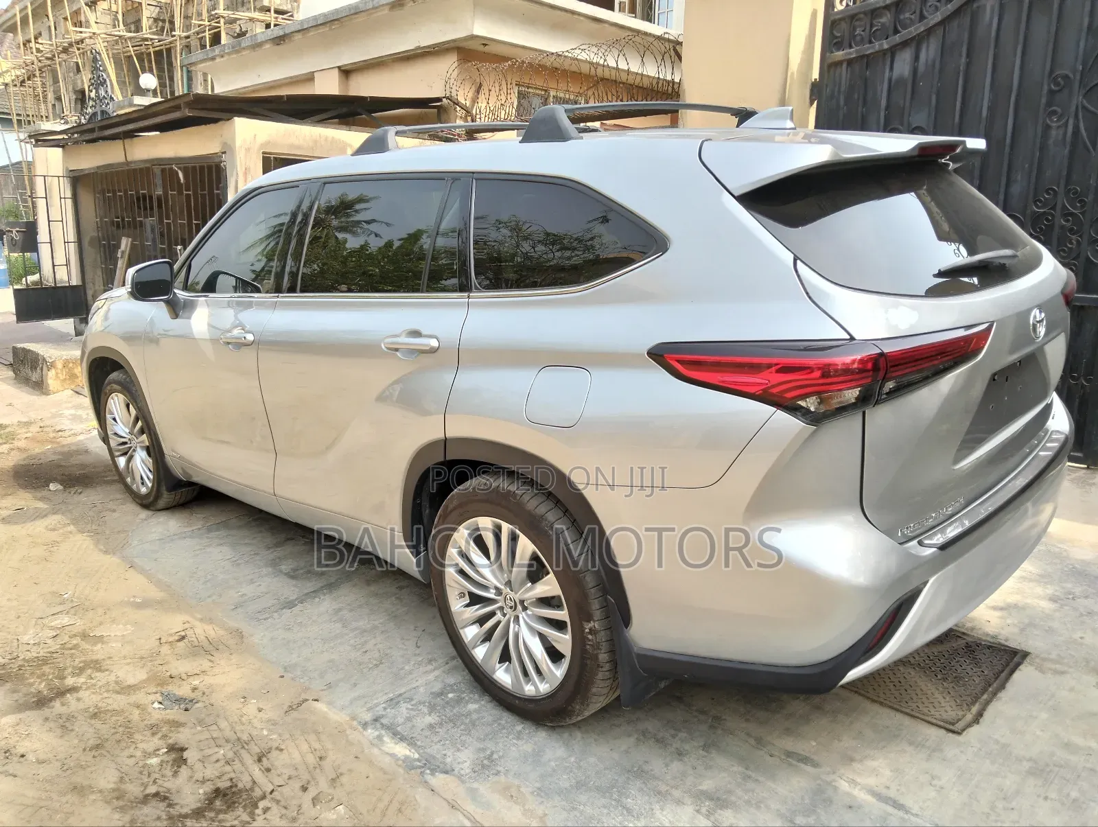 Toyota Highlander LE AWD 2020 Silver