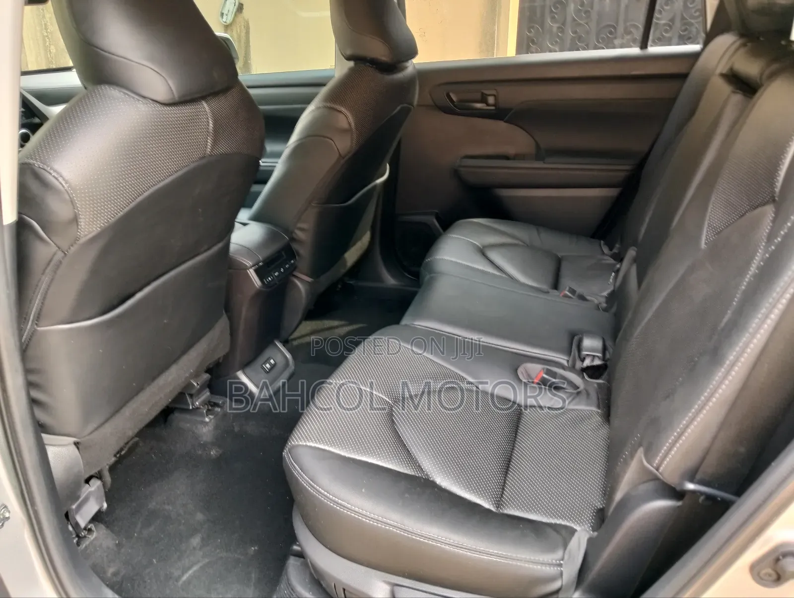 Toyota Highlander LE AWD 2020 Silver