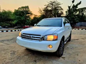 Photo - Toyota Highlander 2007 White