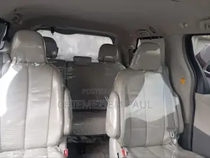 Toyota Sienna XLE 7 Passenger Mobility 2012 Gray