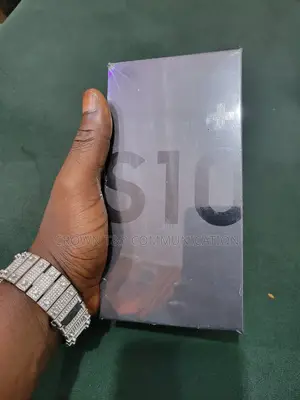 New Samsung Galaxy S10 Plus 128 GB Black