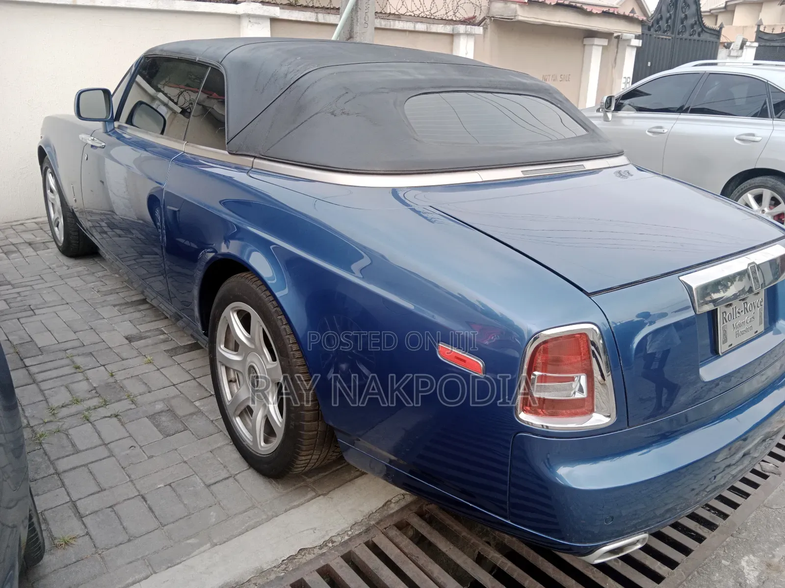Rolls-Royce Phantom Drophead Coupe 2013 Blue