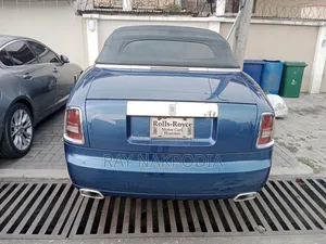Rolls-Royce Phantom Drophead Coupe 2013 Blue