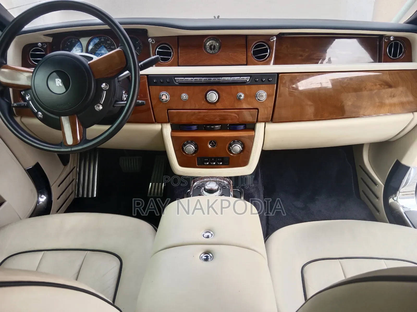 Rolls-Royce Phantom Drophead Coupe 2013 Blue