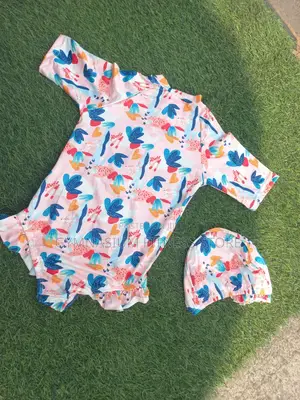 Qidan Girls Swimming Suite With Cap