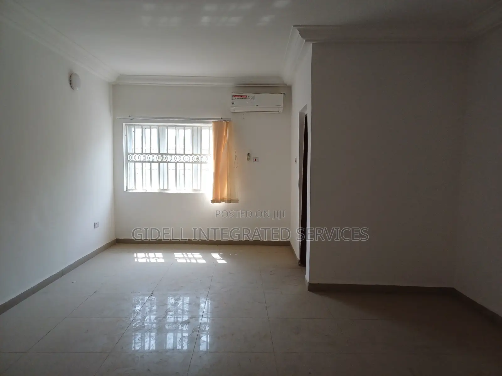 Serviced 250SQM Office Space With 8 Ensuite Offices