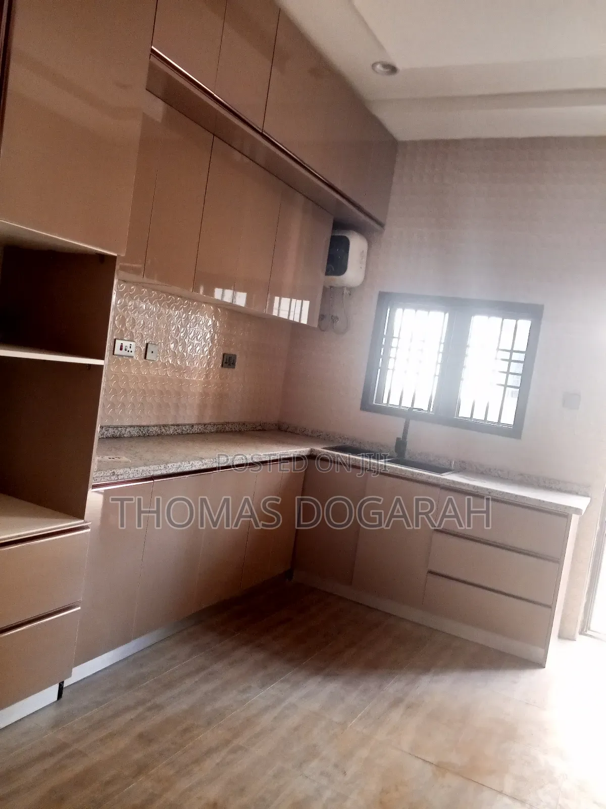 4bdrm Duplex in Apo Mechanic for rent
