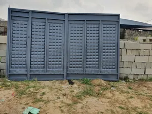 M12 Steel Gate