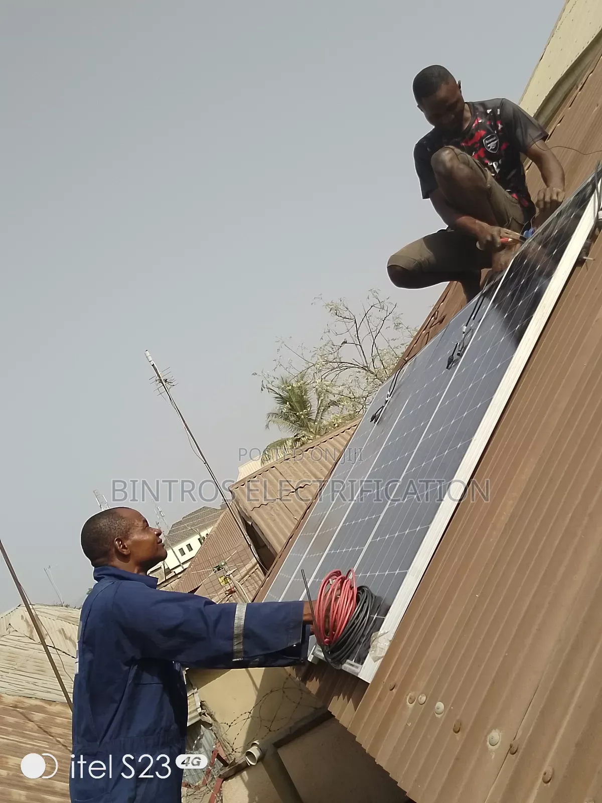 Solar Panel and Inverter Installer