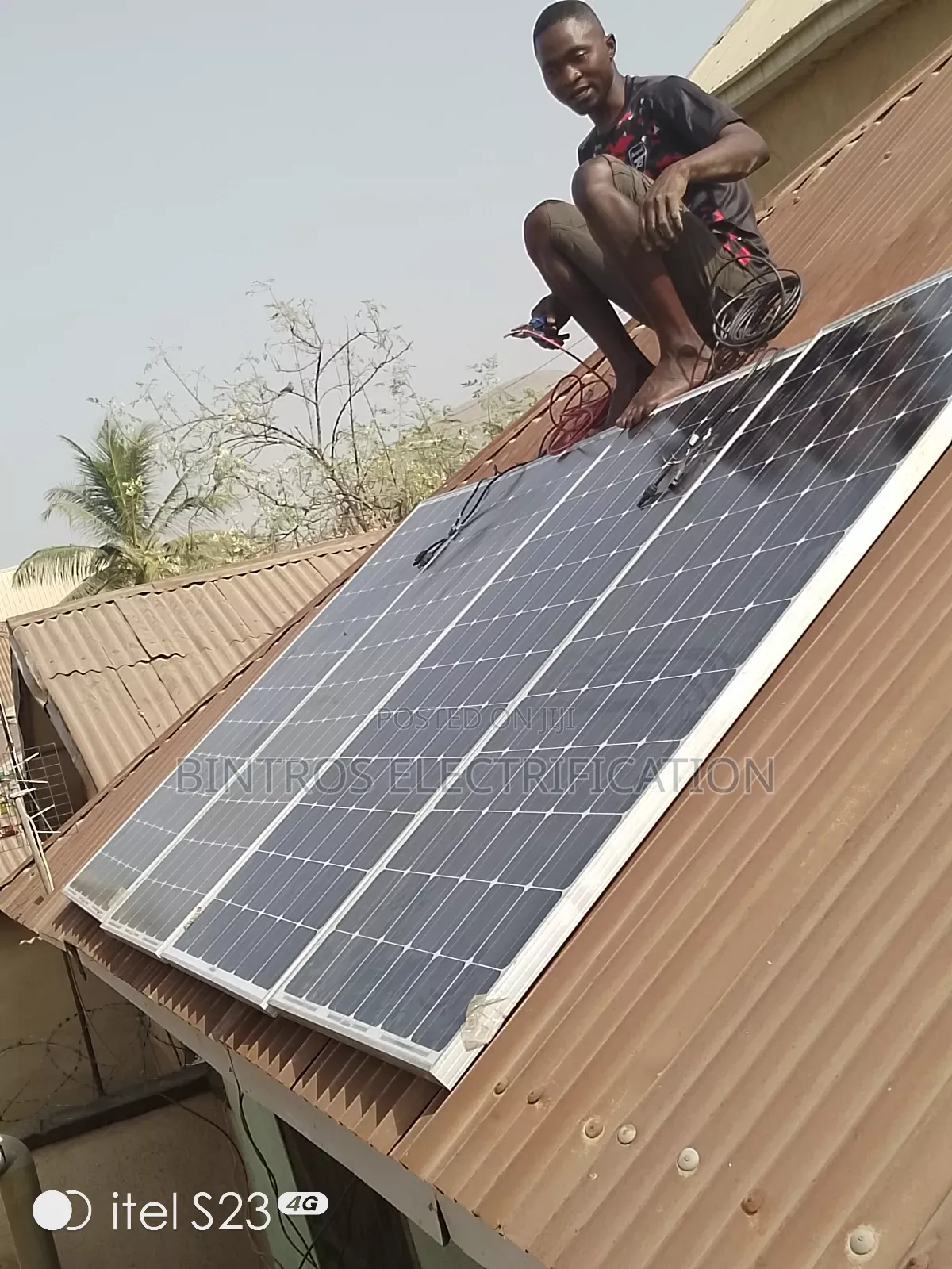 Solar Panel and Inverter Installer