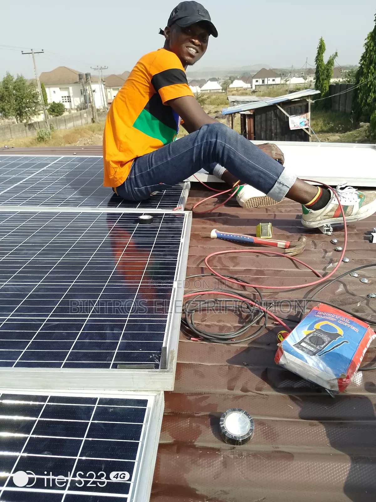 Solar Panel and Inverter Installer