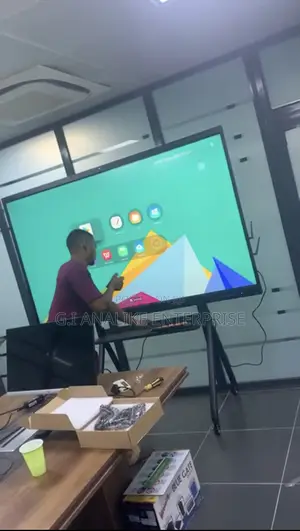 86"Riotouch UHD Creative Touch Panel Interactive Led.