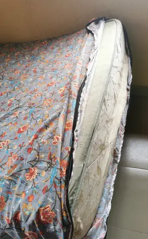 Fully Zipped Quality Material Mattress Cover