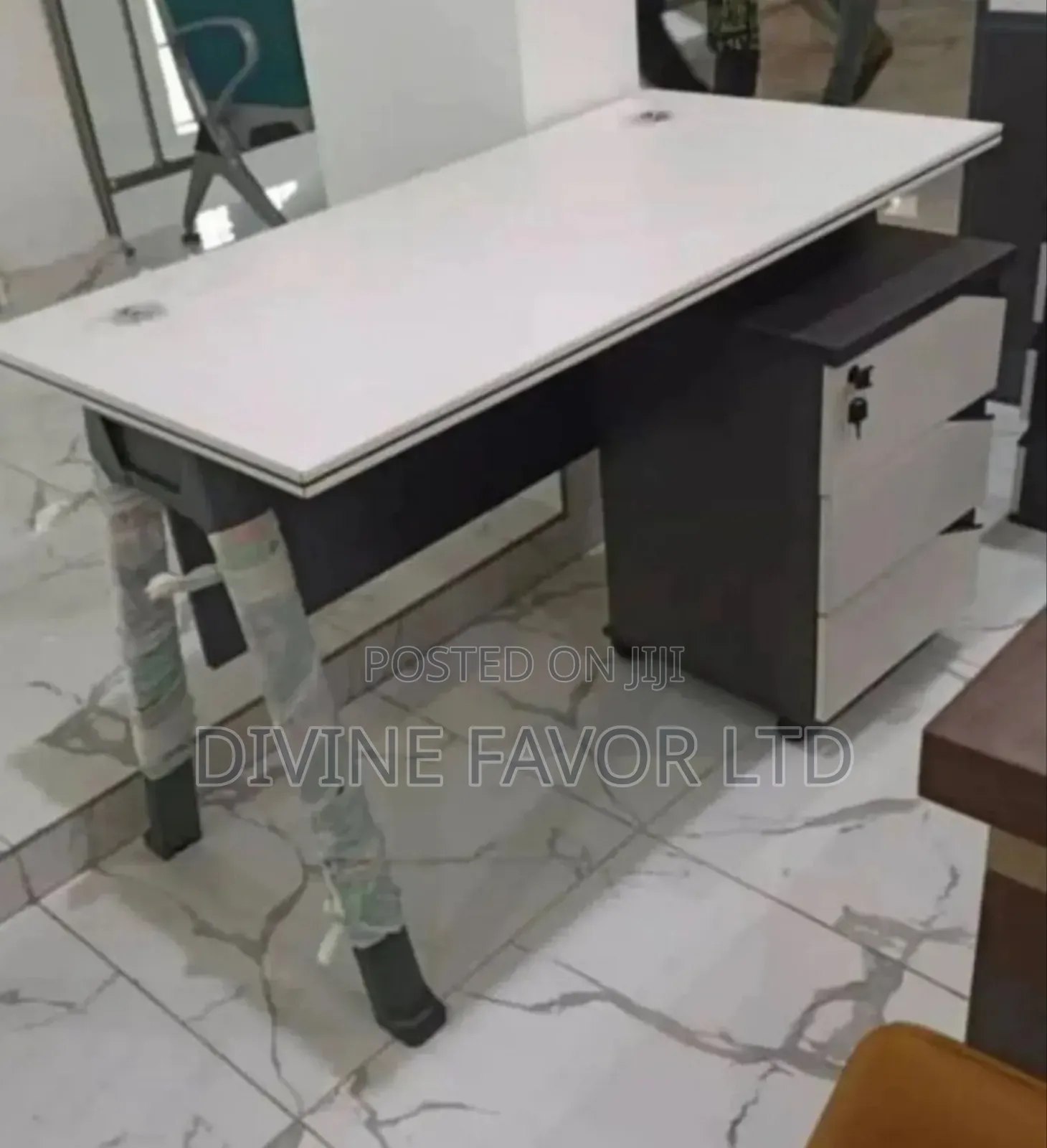 1.2 Meter Office Desk/Table for Office Use.