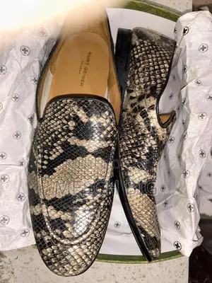 Photo - Kurt Geiger Snake Print