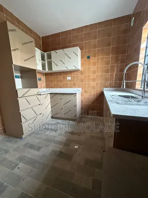 3bdrm Apartment in Aguda / Surulere for rent