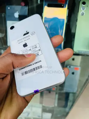 Photo - Apple iPhone XR 128 GB White