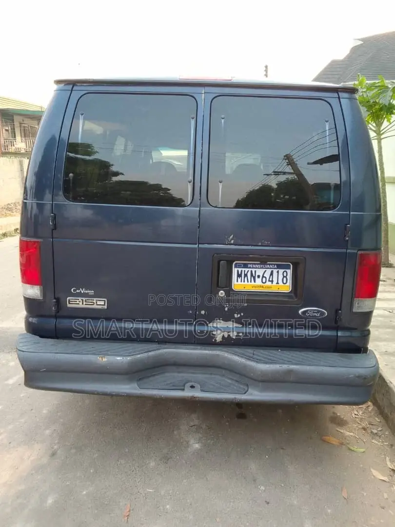 Ford E250 2006 Blue