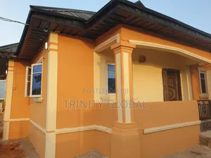 Furnished 5bdrm Block of Flats in Benin City for sale