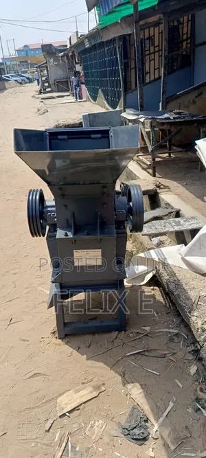 Hammer Stone Crushing Machine