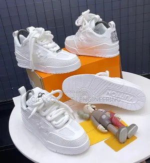 *New Louis Vuitton LV Trainer Leather Low Trainers White *