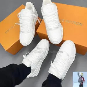 *New Louis Vuitton LV Trainer Leather Low Trainers White *
