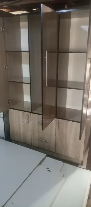 Wardrobe With Drawers