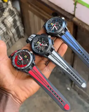 Ferrari Quality Luxury Men Rubber Strap Wristwatch