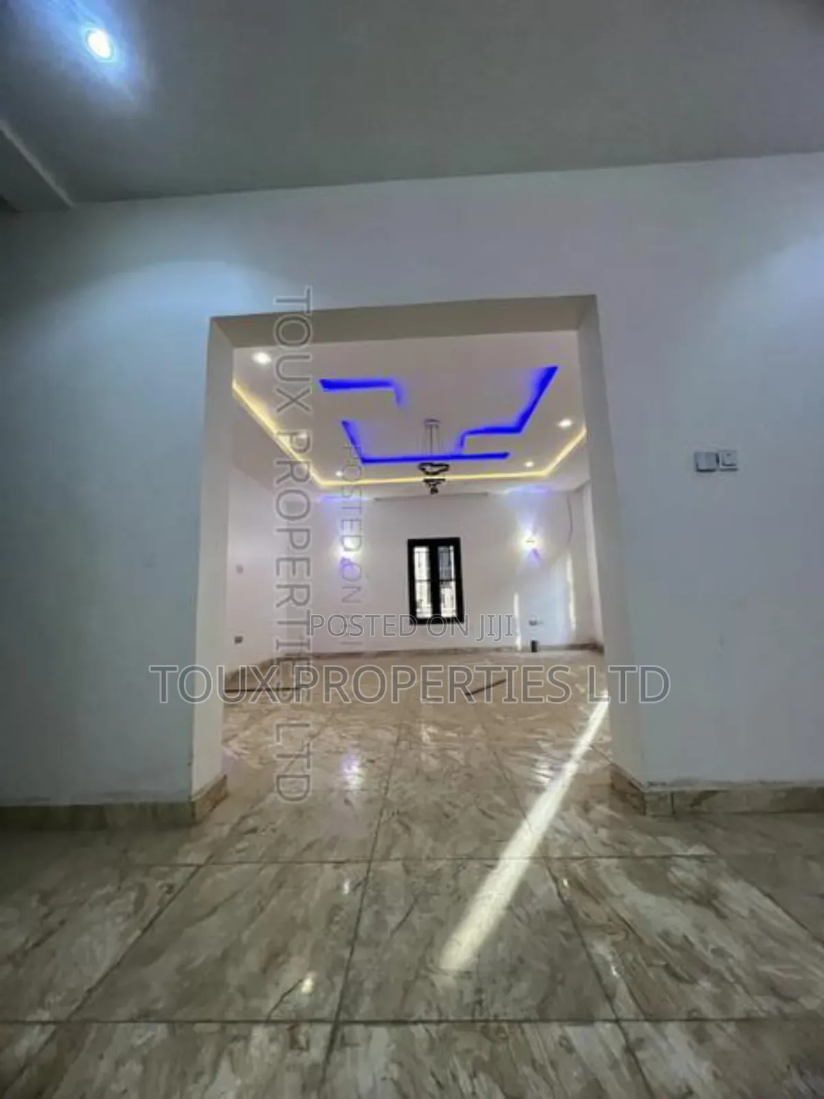 5bdrm Duplex in Guzape District for rent