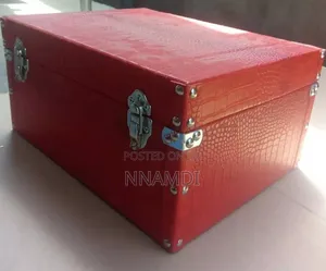 Classic Wooden Gift Box for Sale in Lekki