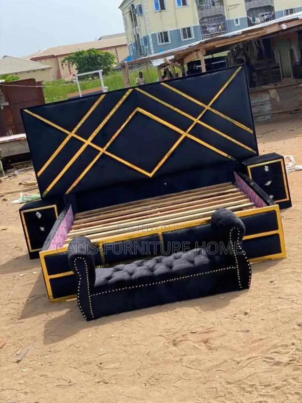6ft X 6ft Bedframe With Ottoman