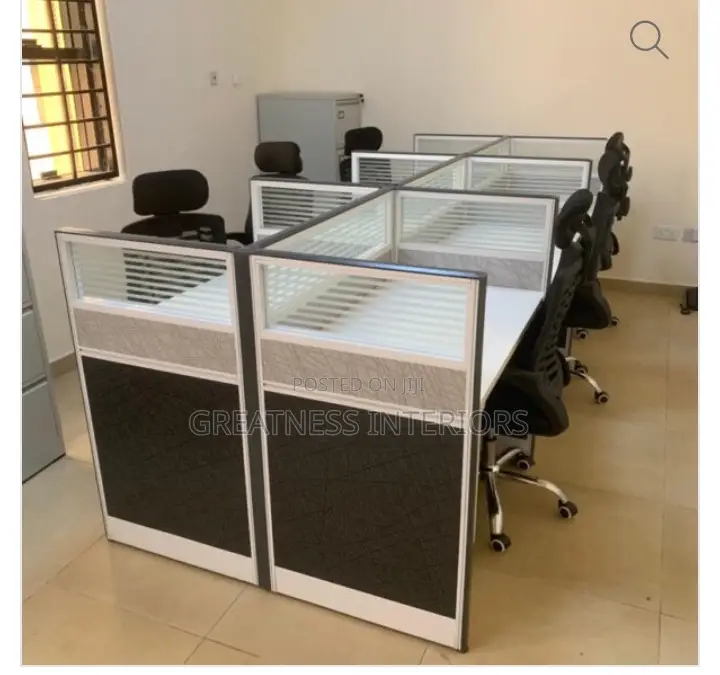 Top Notch Imported Workstation by 6