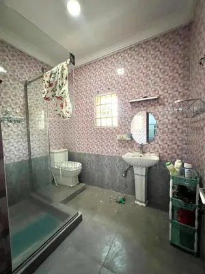 Furnished 4bdrm Duplex in In An Estate for rent
