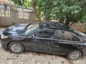 Photo - Toyota Camry 2015 Black